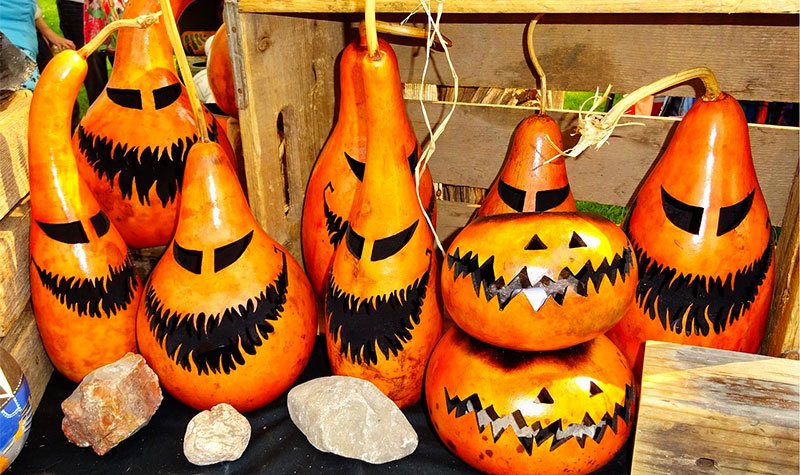 Painting Gourds For Halloween