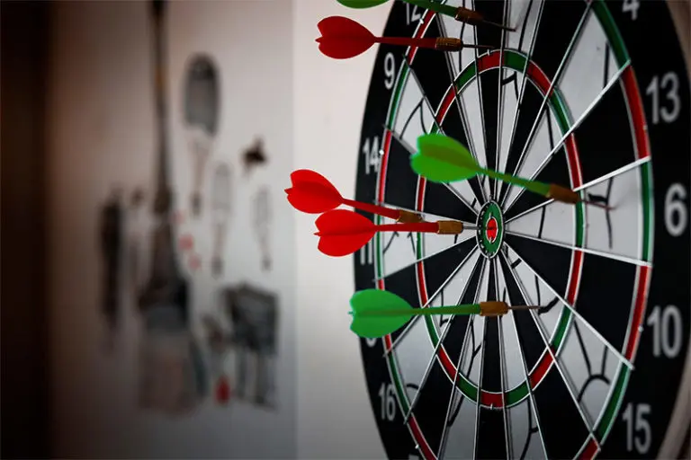 Best Dart Board Reviews – Top 5 Boards For Your Man Cave or Game Room