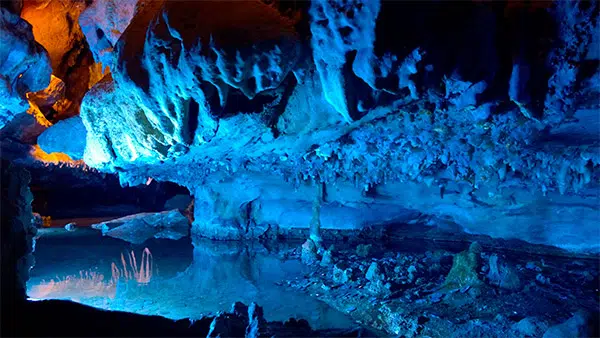 Which US State Has The Most Caves ?