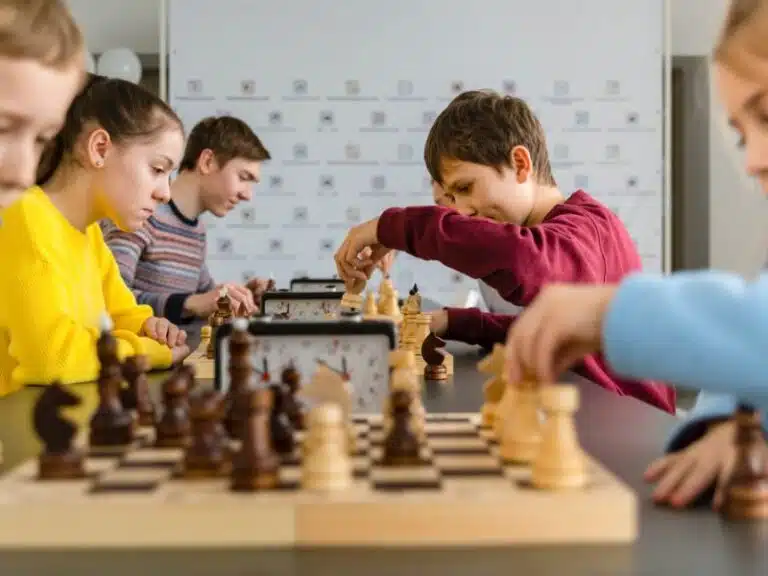 16 Board Games Similar to Chess: Top Alternatives